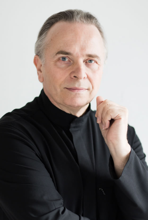 Mark Elder conducted the National Symphony Orchestra in music of Strauss and Haydn Thursday night. Photo: Jan Bealovega